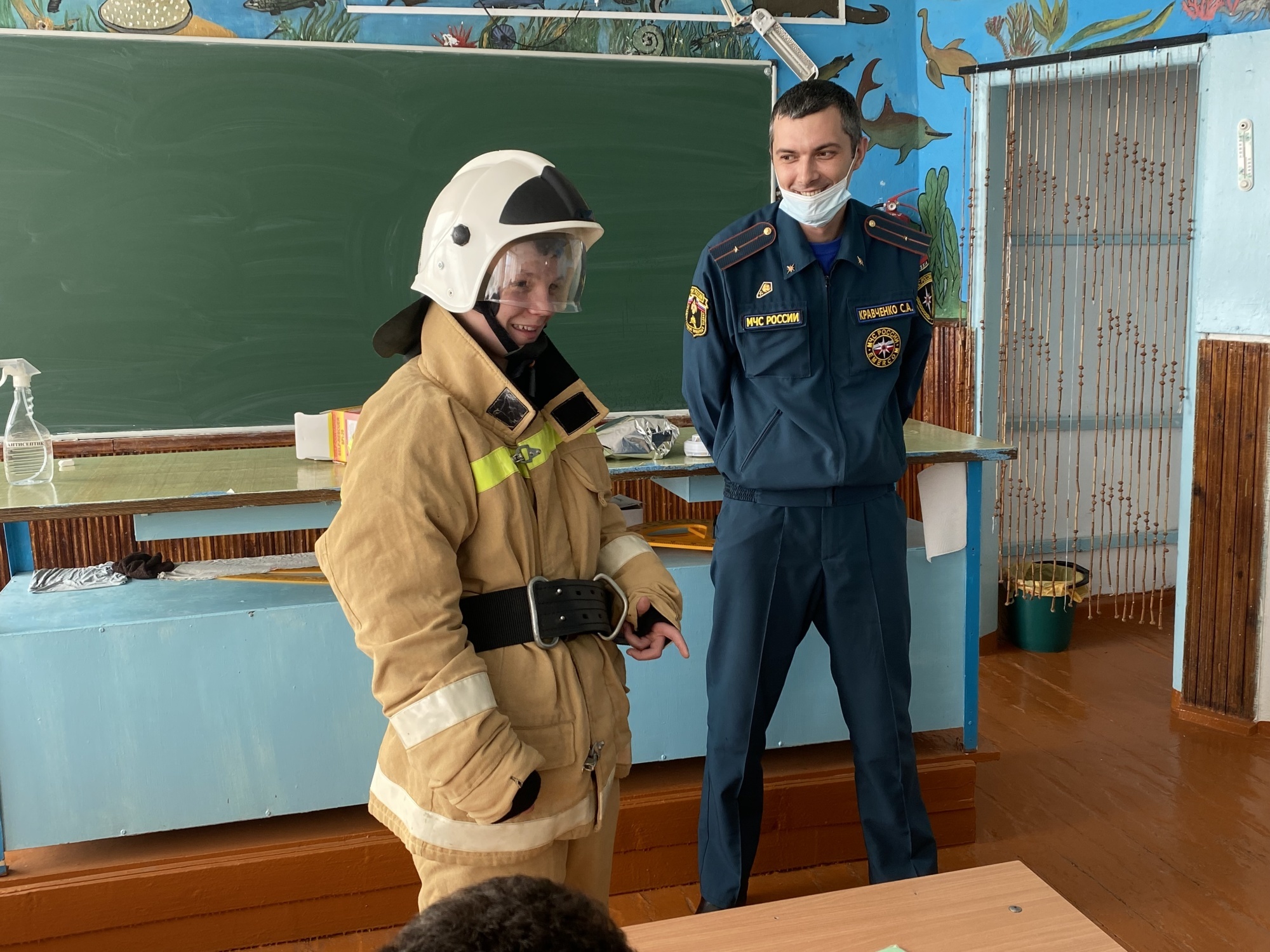 В Дальнереченске прошли открытые уроки ОБЖ, приуроченные празднованию  Всемирного дня гражданской обороны - Новости - Главное управление МЧС  России по Приморскому краю